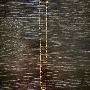 Elegant Gold Chain Necklace